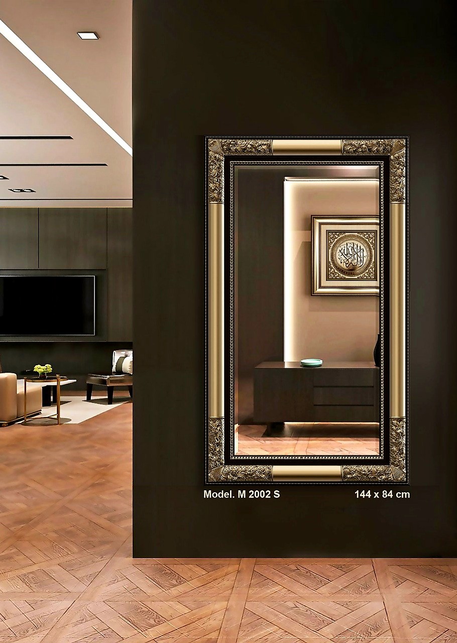 Modern Classic Mirror - medium - Silver